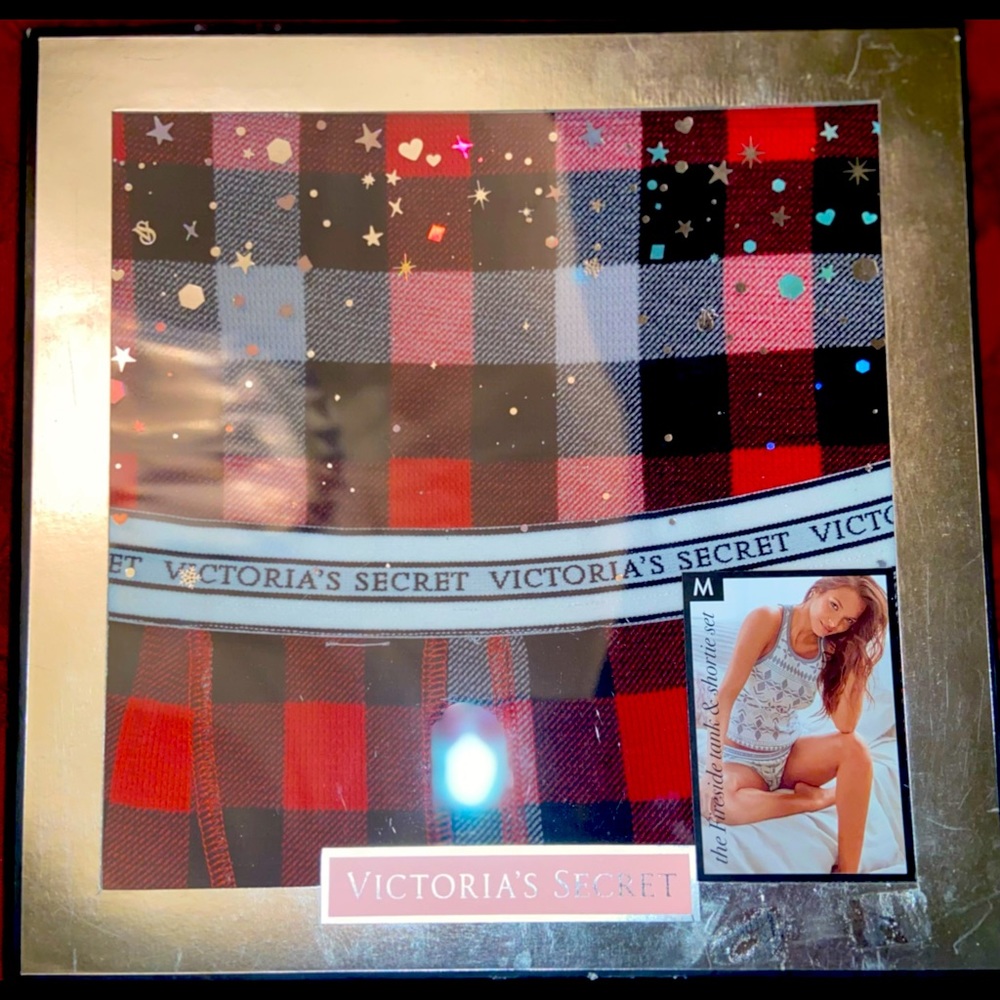 Victoria’s Secret sleepwear